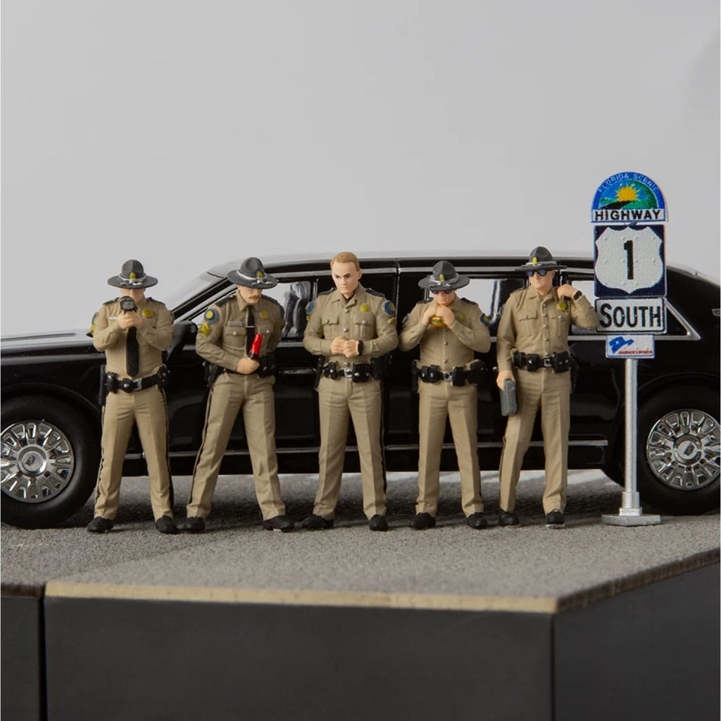 1:64 Florida Highway Patrol Officers & Highway Sign Model Set
