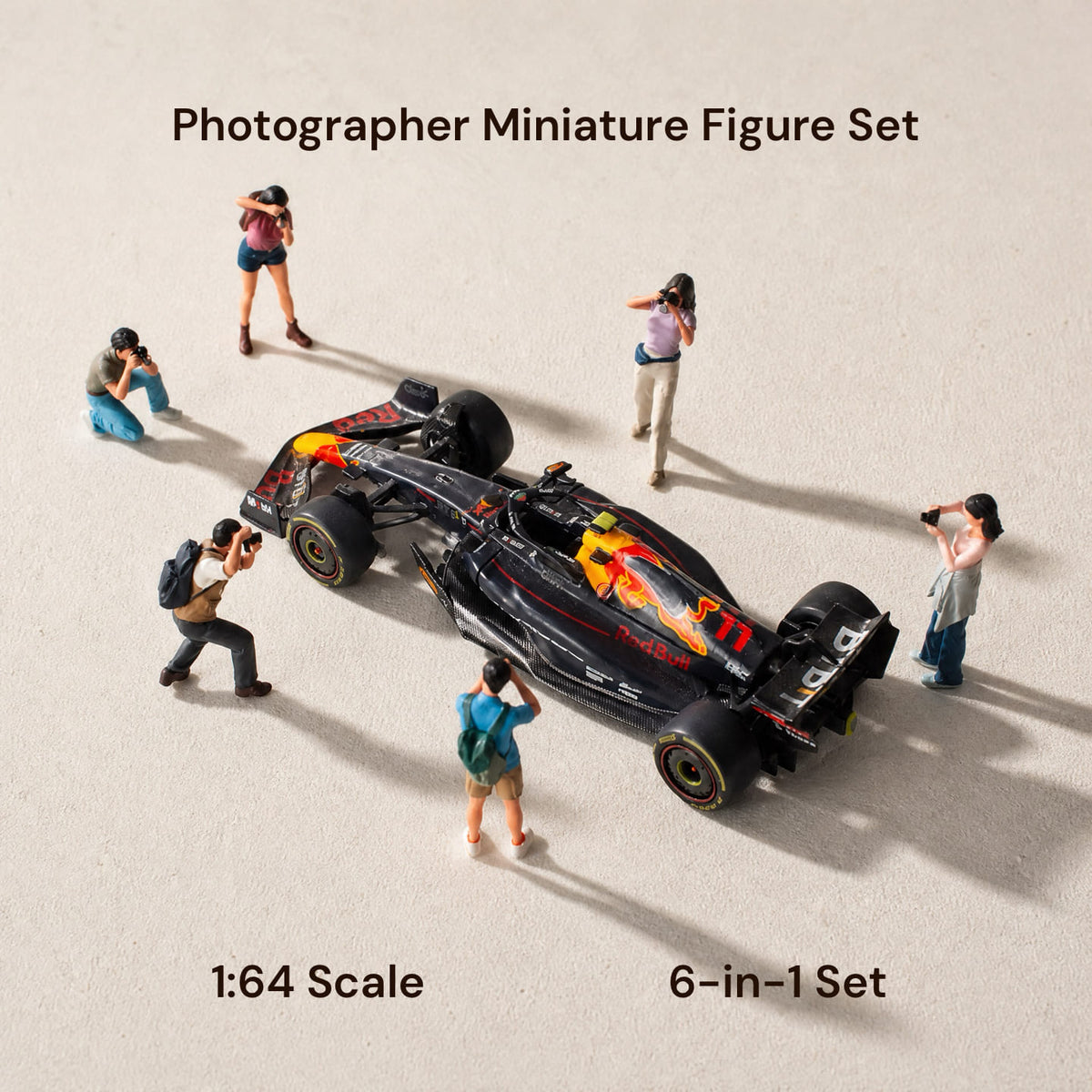 1:64 Scale Photographer Miniature Figure Set