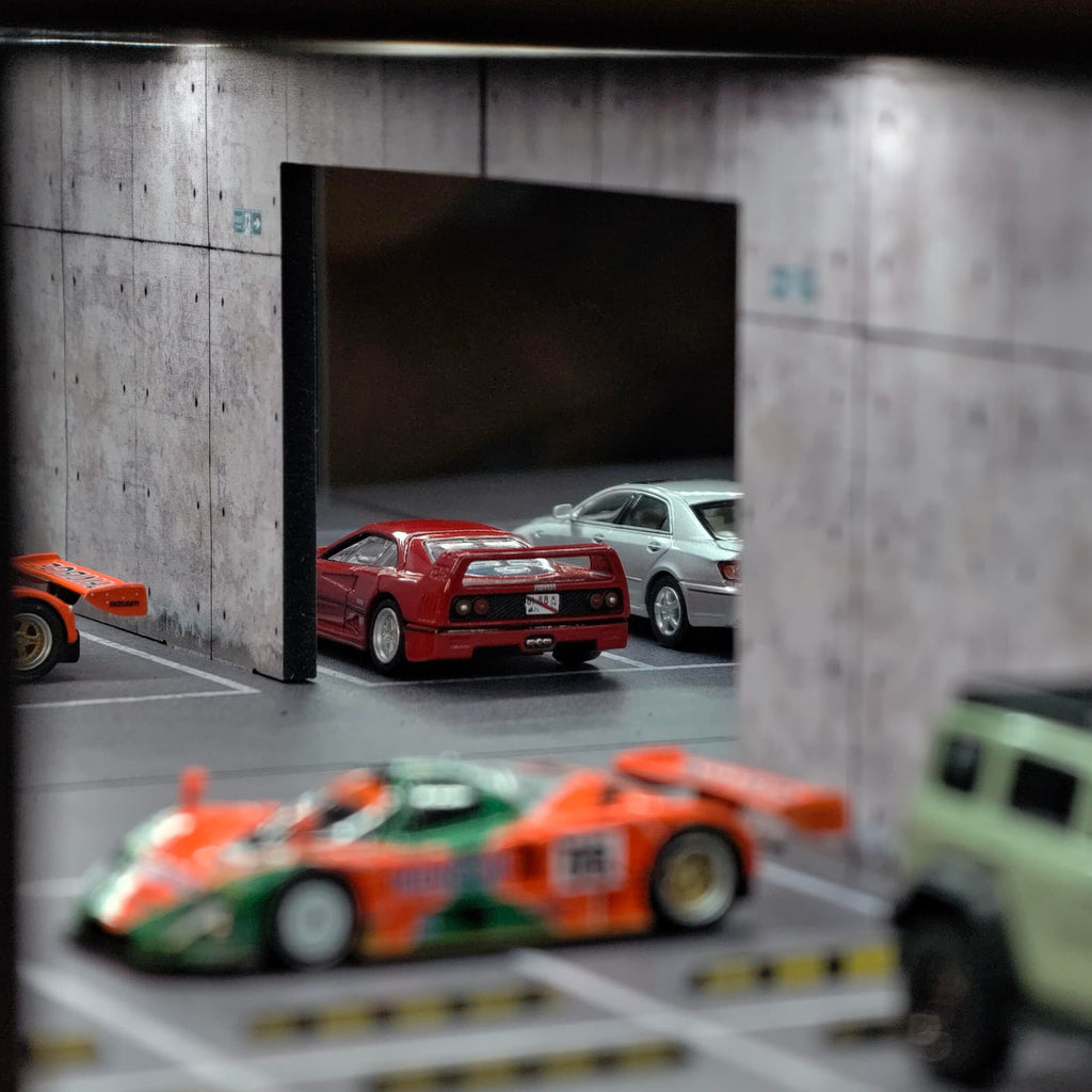 1:64 Scale Underground Parking Garage (LED & Mirror)