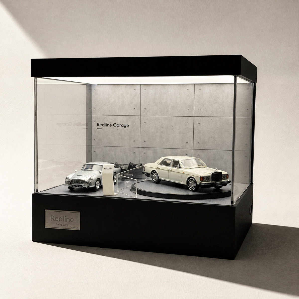 1/64 Desktop Rotating Showcase 01 – Concrete